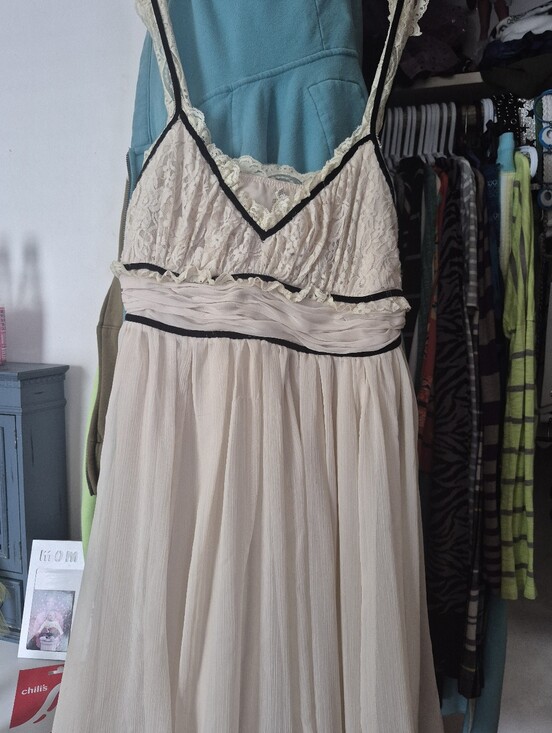 Forever 21 Dresses & Skirts - Forever 21 Cream Baby Doll Dress with Black Trim
